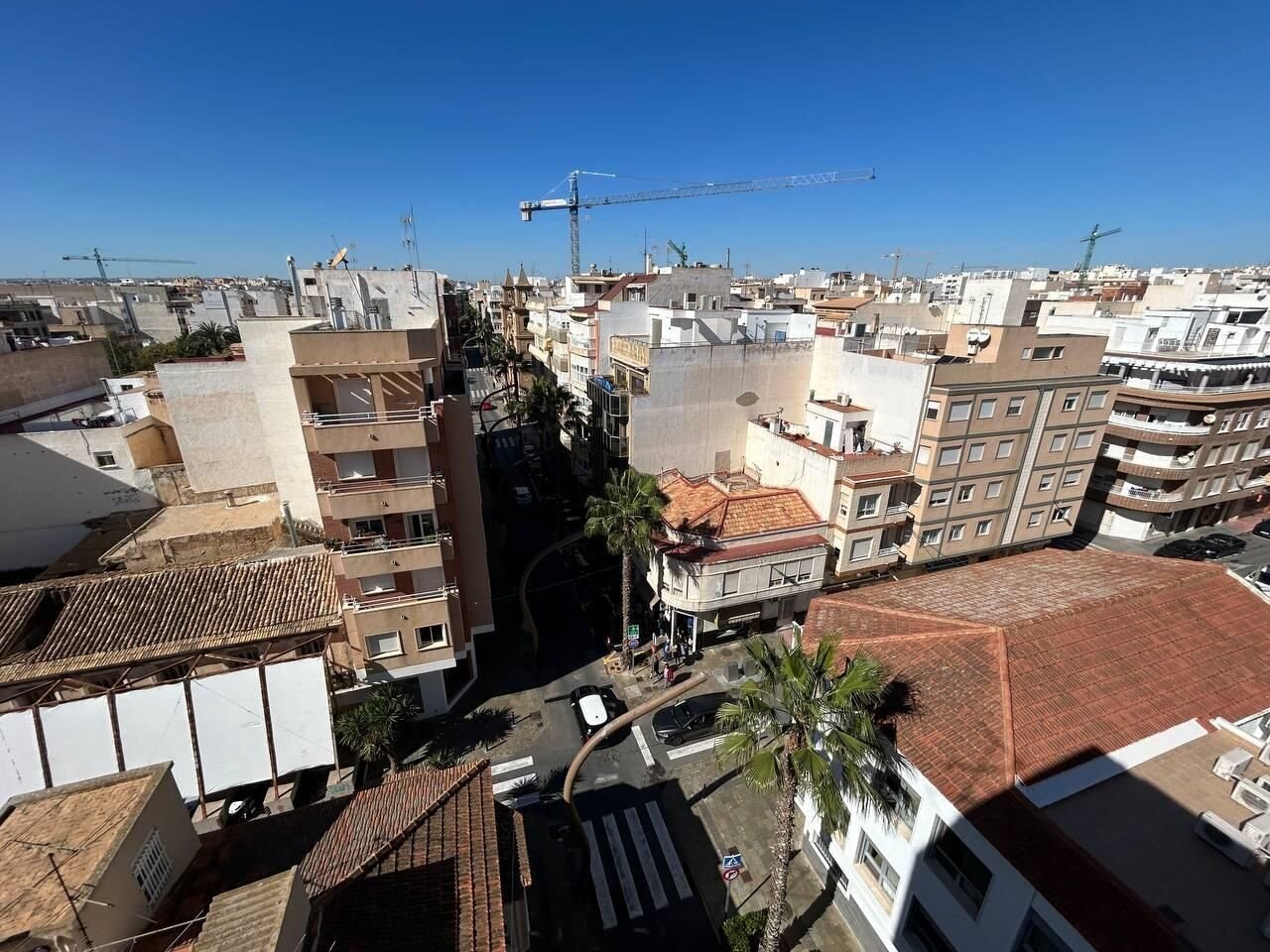 3-Bedroom Penthouse in Torrevieja, Torrevieja - Image 23