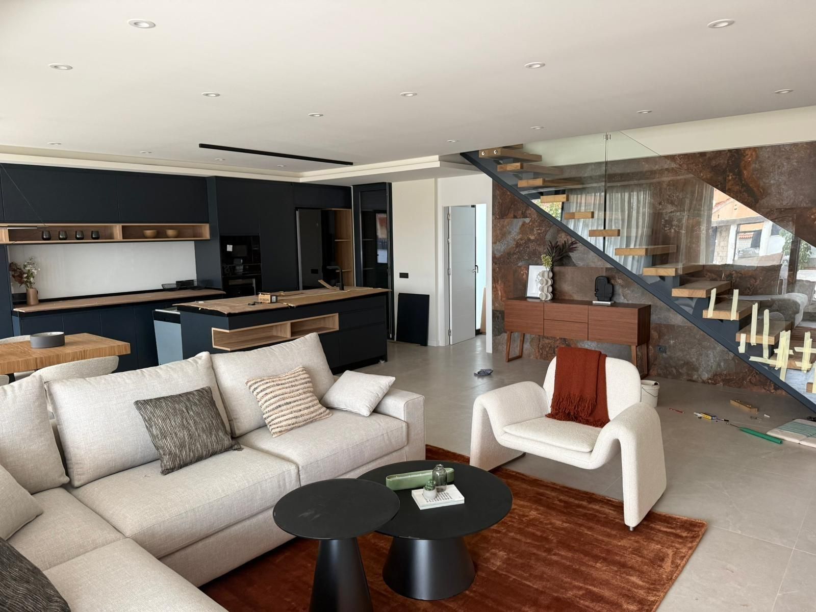 4-Bedroom Villa in Rojales - Image 10