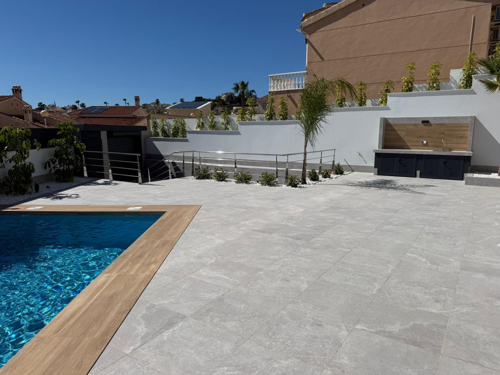 4-Bedroom Villa in Rojales - Image 3