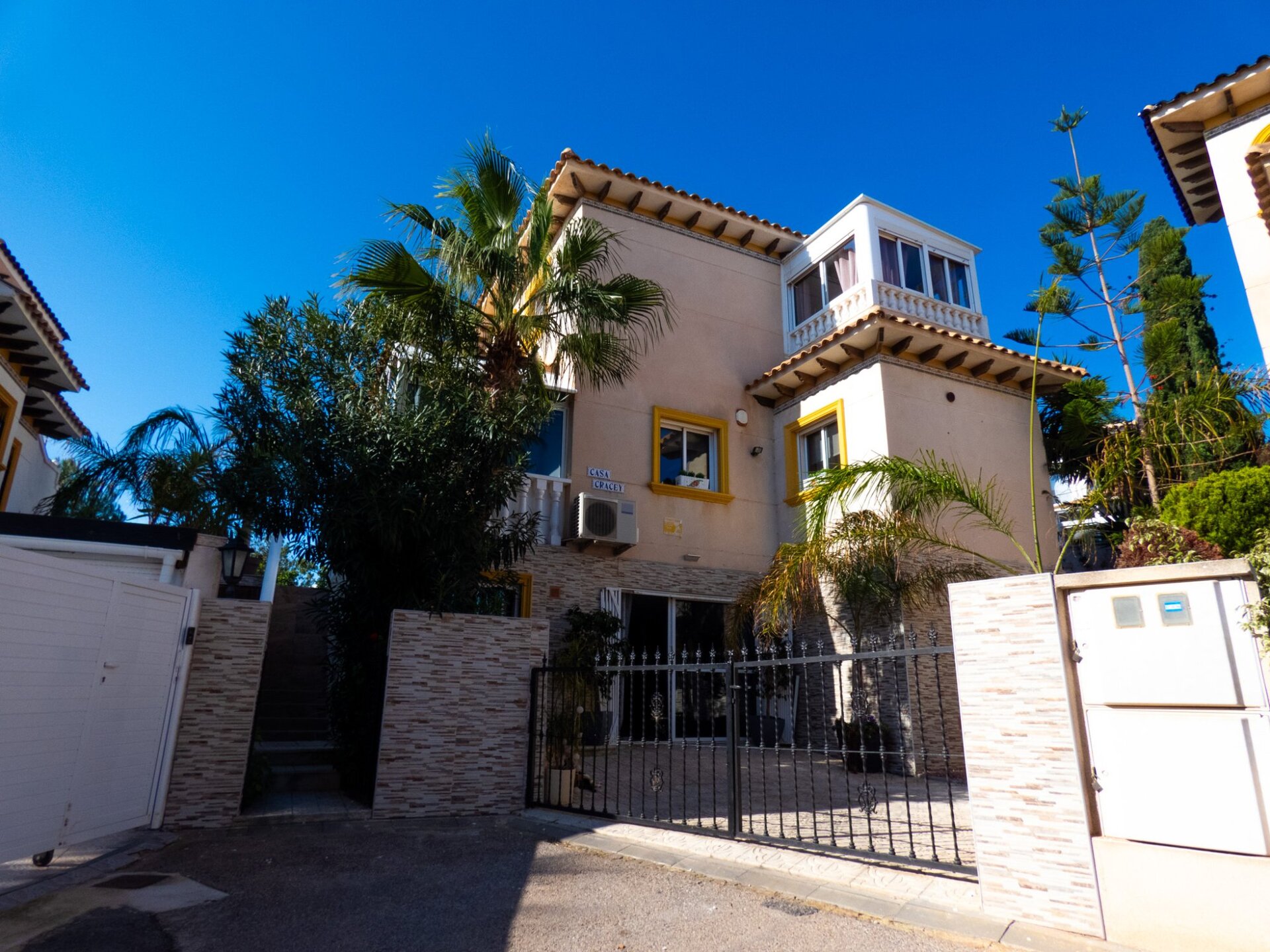 Villa de 4 Chambres à Playa Flamenca, Orihuela Costa - Image 1