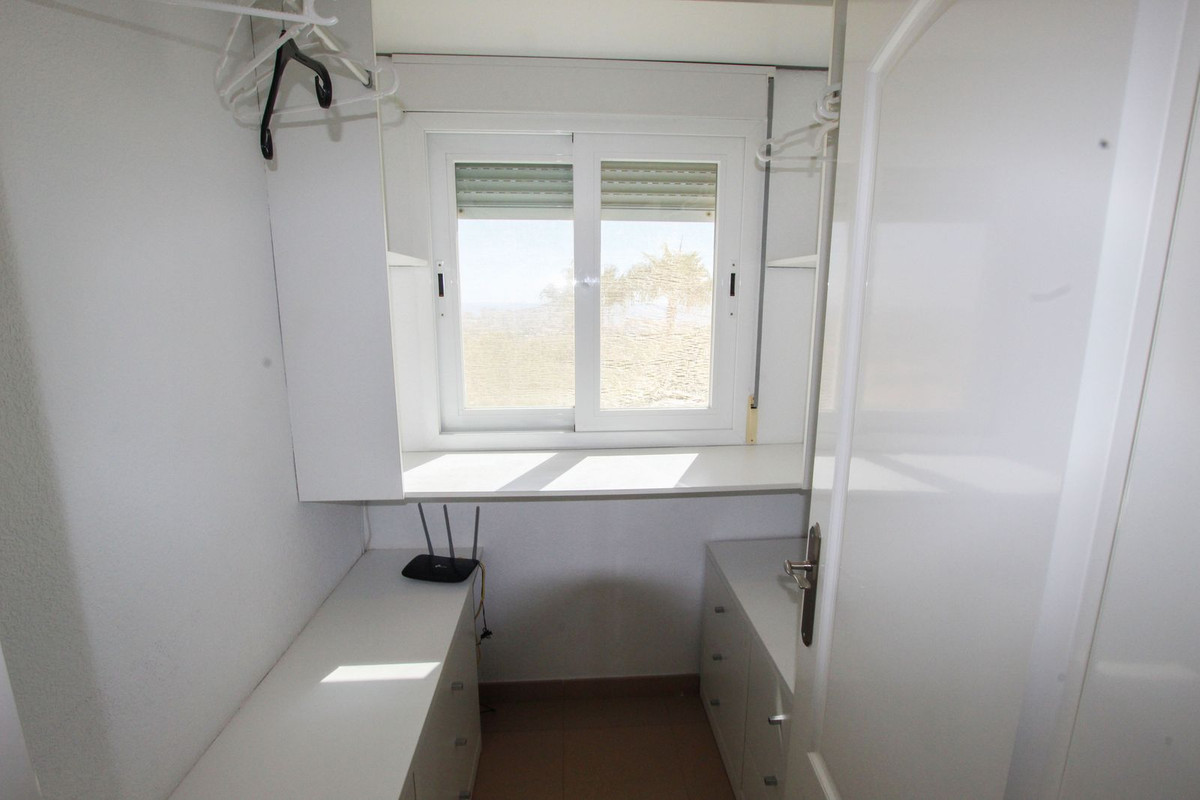 6-Bedroom Detached House in  Calpe | Sunny Casas - Costa ... - Image 22