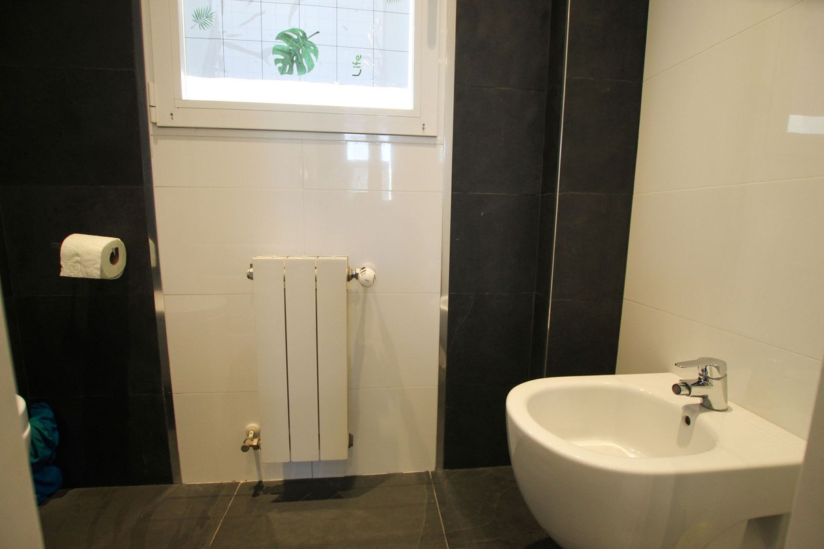 6-Bedroom Detached House in  Calpe | Sunny Casas - Costa ... - Image 25