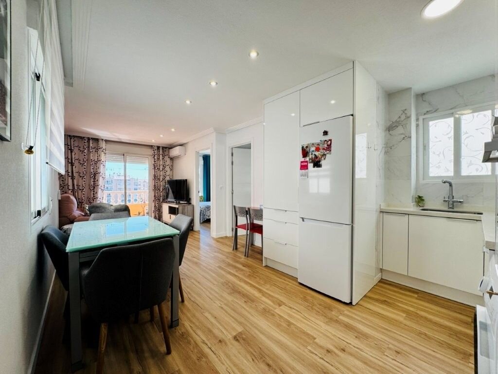 2-Bedroom Apartment in Los Secanos, Guardamar del Segura - Image 1