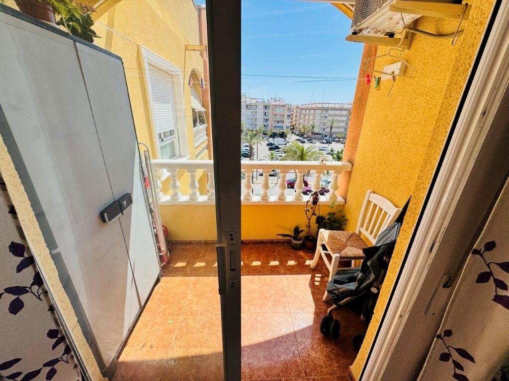 2-Bedroom Apartment in Los Secanos, Guardamar del Segura - Image 17