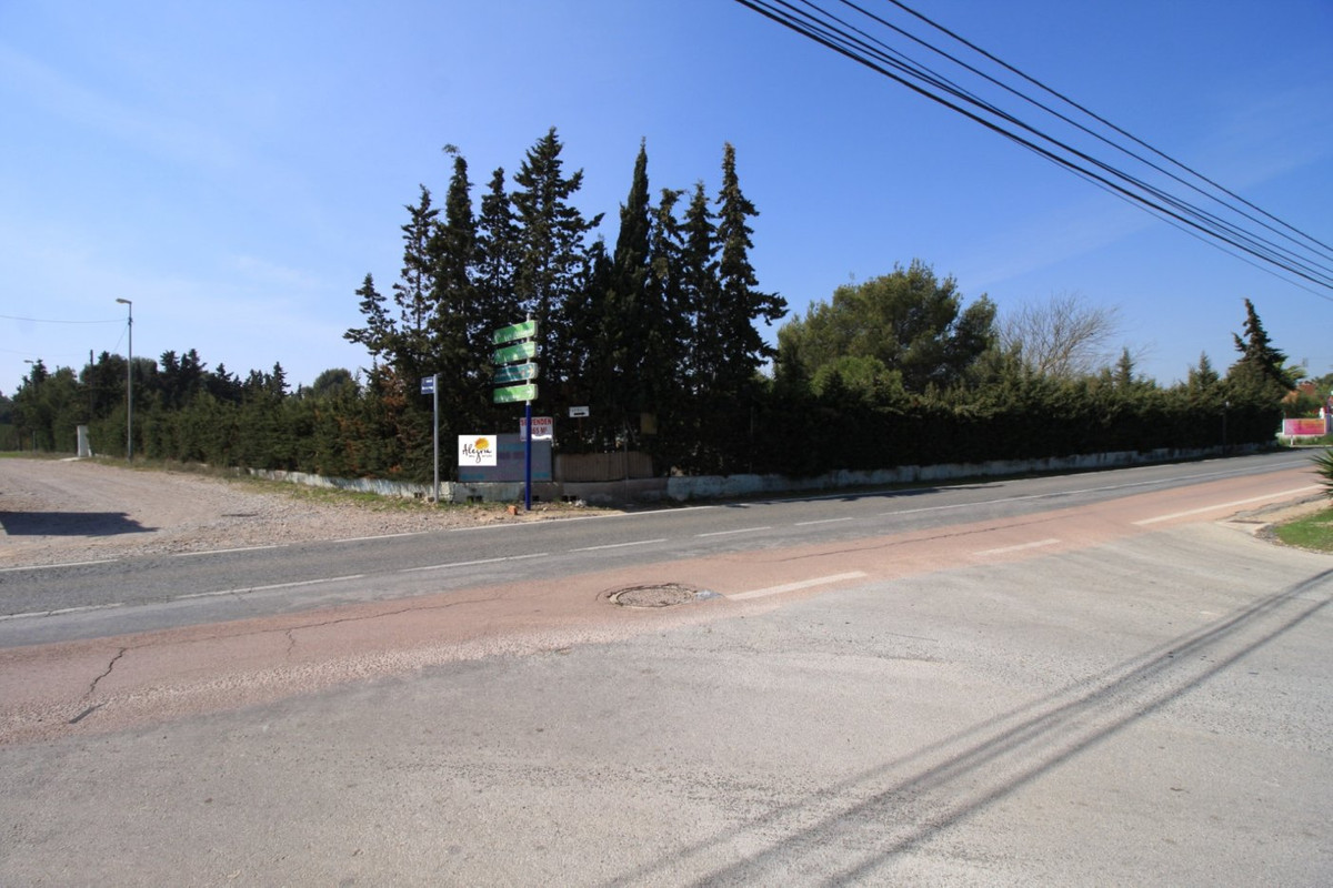 2-Bedroom Bungalow in Orihuela Costa | Sunny Casas - Cos... - Image 3