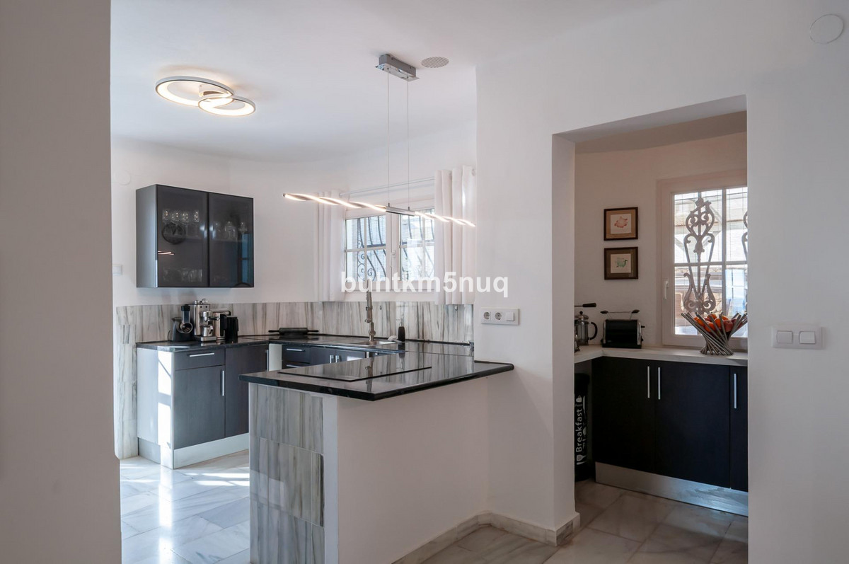 4-Bedroom Detached House in  Calpe | Sunny Casas - Costa ... - Image 13