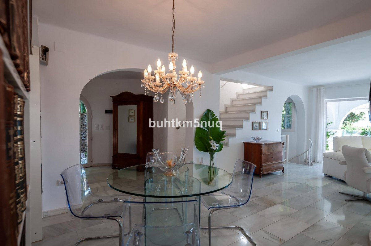 4-Bedroom Detached House in  Calpe | Sunny Casas - Costa ... - Image 20