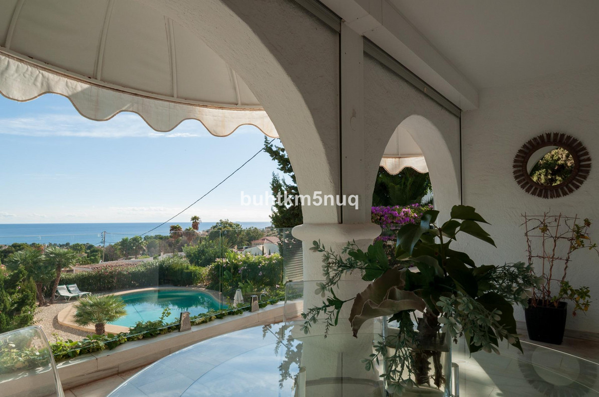 4-Bedroom Detached House in  Calpe | Sunny Casas - Costa ... - Image 7