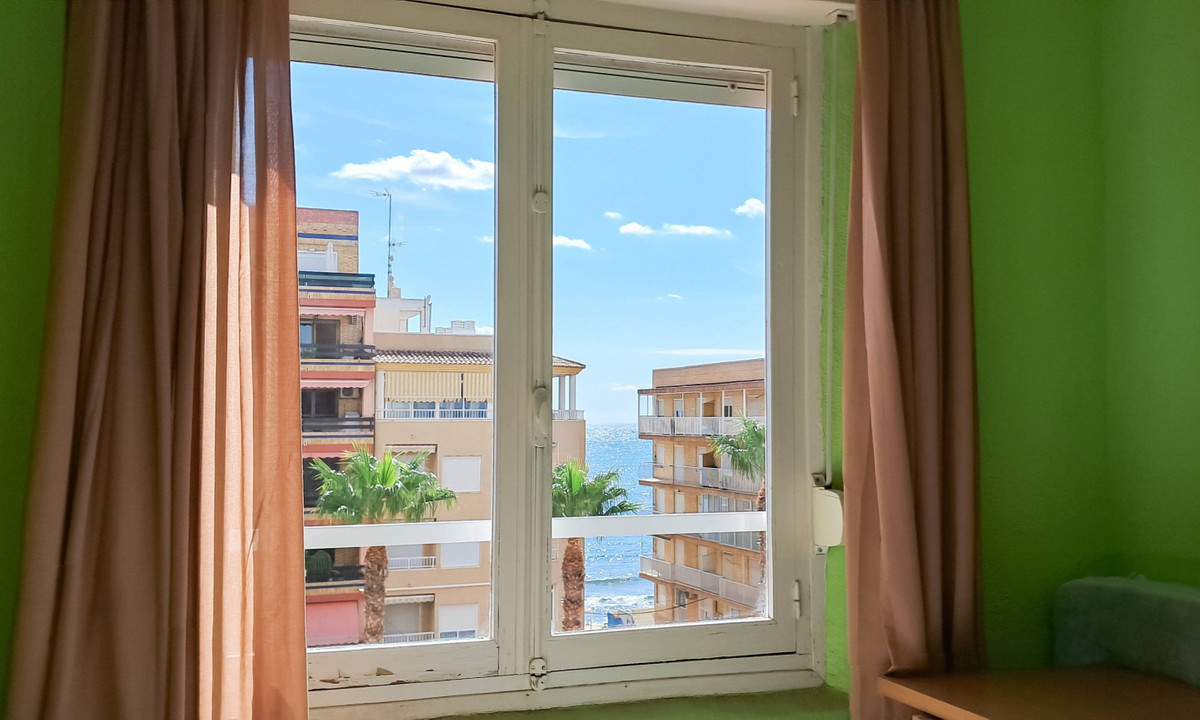 3-Bedroom Penthouse Apartment in Torrevieja | Sunny Casa... - Image 19