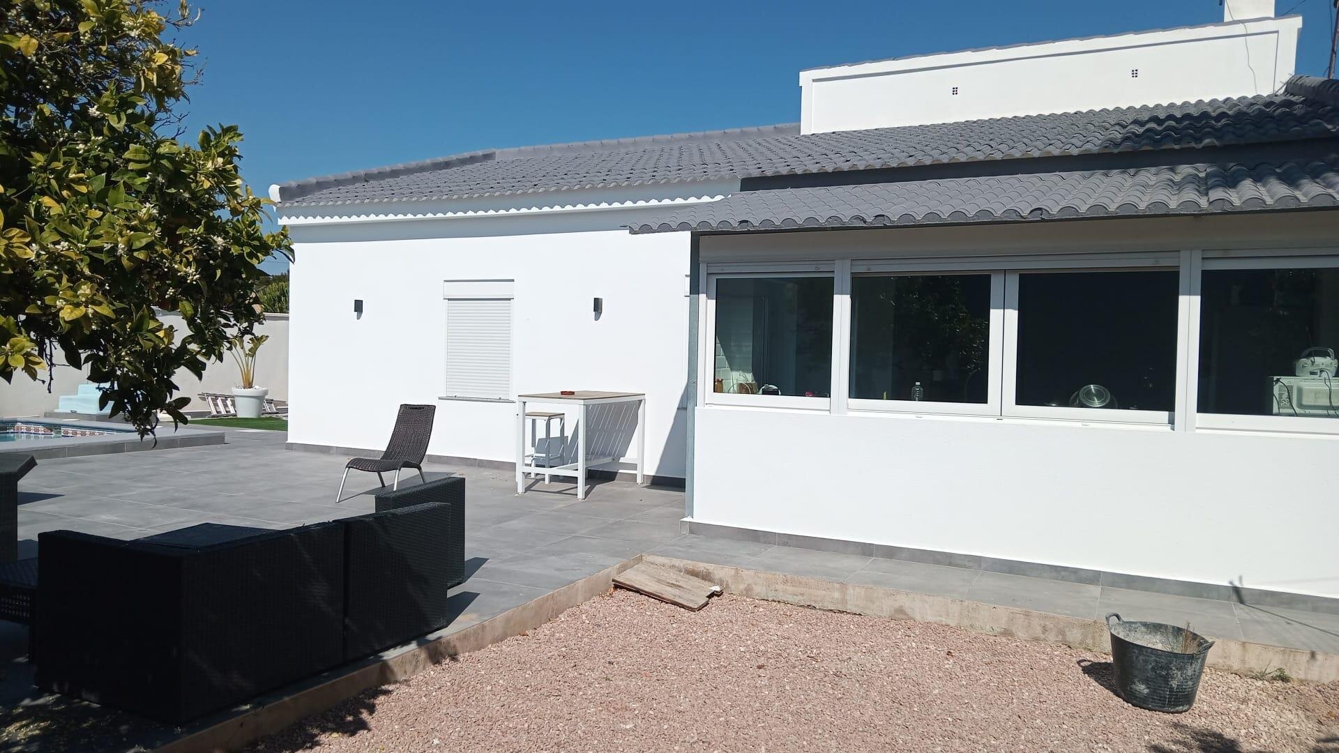 Villa de 4 Dormitorios en Lomas de Cabo Roig, Orihuela Costa - Image 29