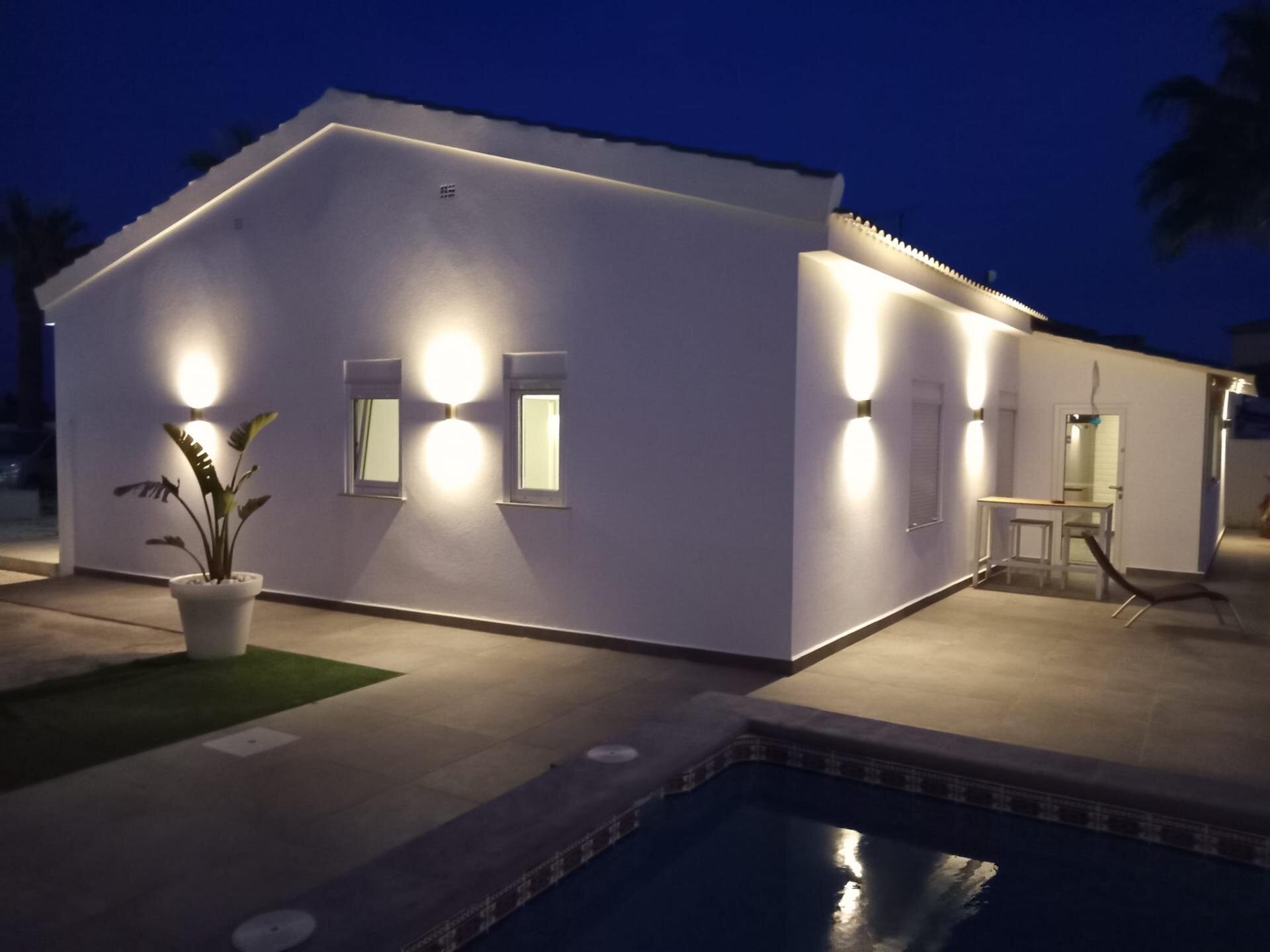 Villa de 4 Dormitorios en Lomas de Cabo Roig, Orihuela Costa - Image 3