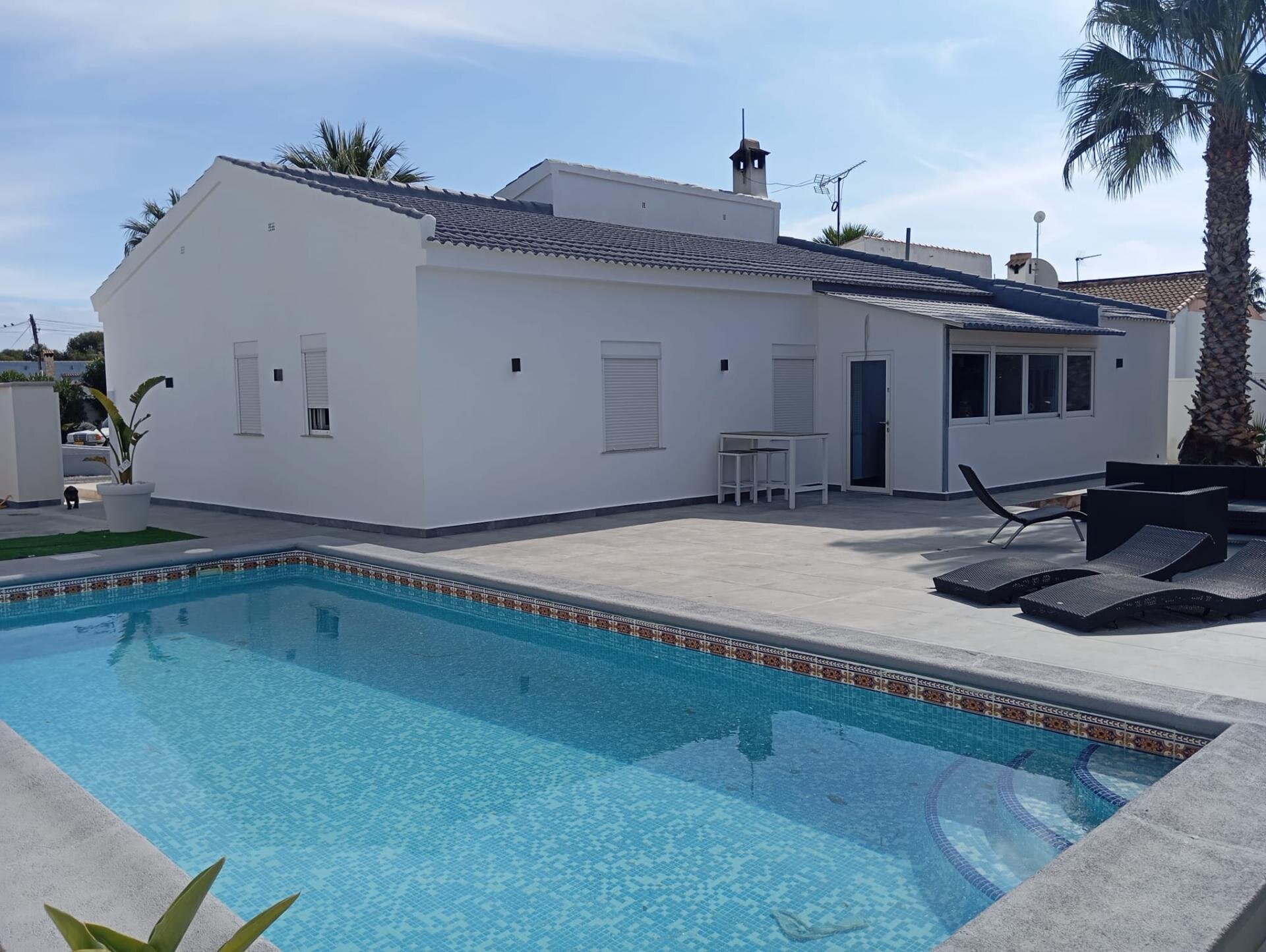 Villa de 4 Dormitorios en Lomas de Cabo Roig, Orihuela Costa - Image 40