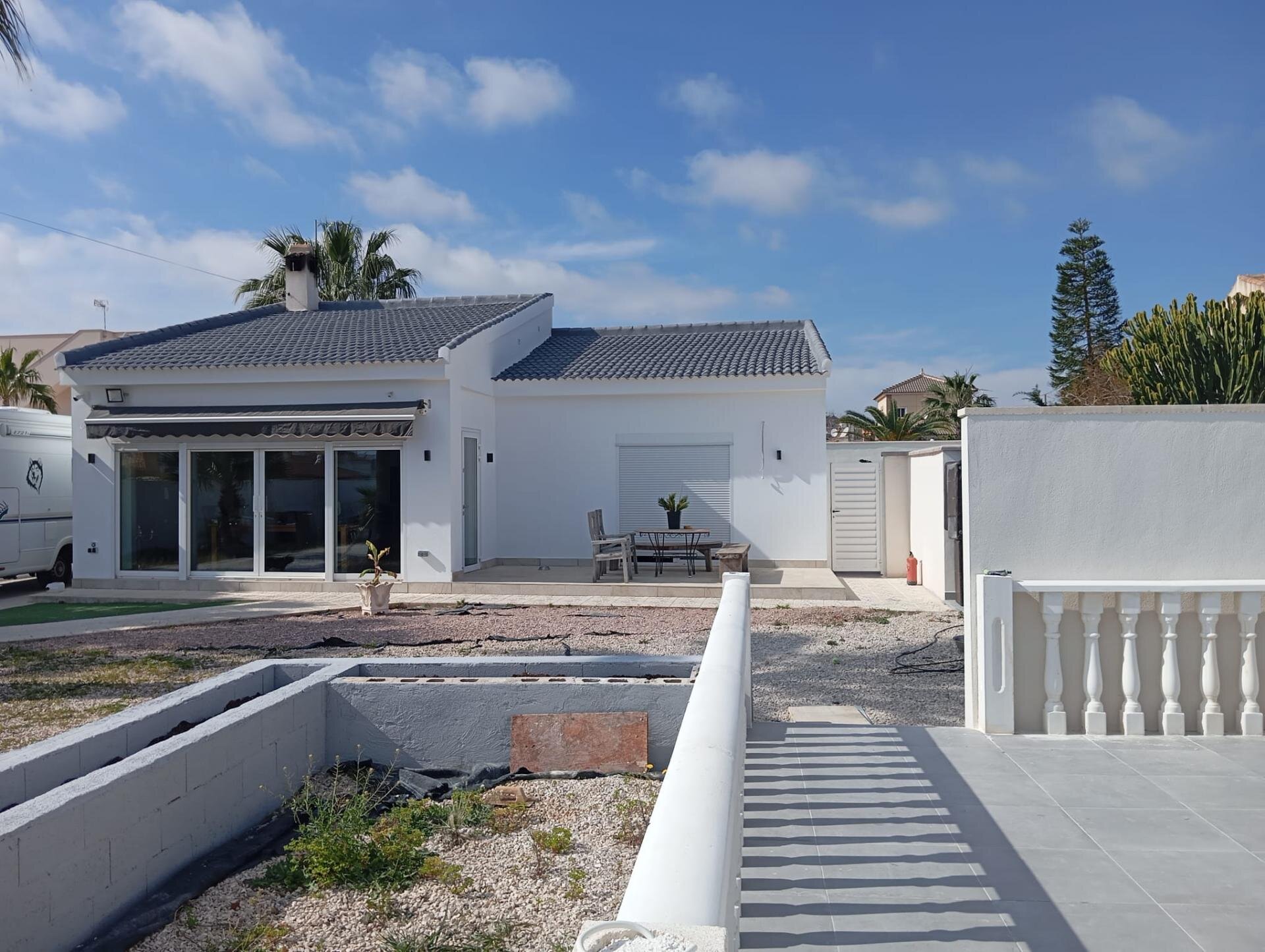 Villa de 4 Dormitorios en Lomas de Cabo Roig, Orihuela Costa - Image 48