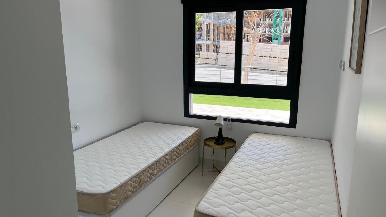 2-Bedroom Apartment in Pueblo, San Miguel de Salinas - Image 11
