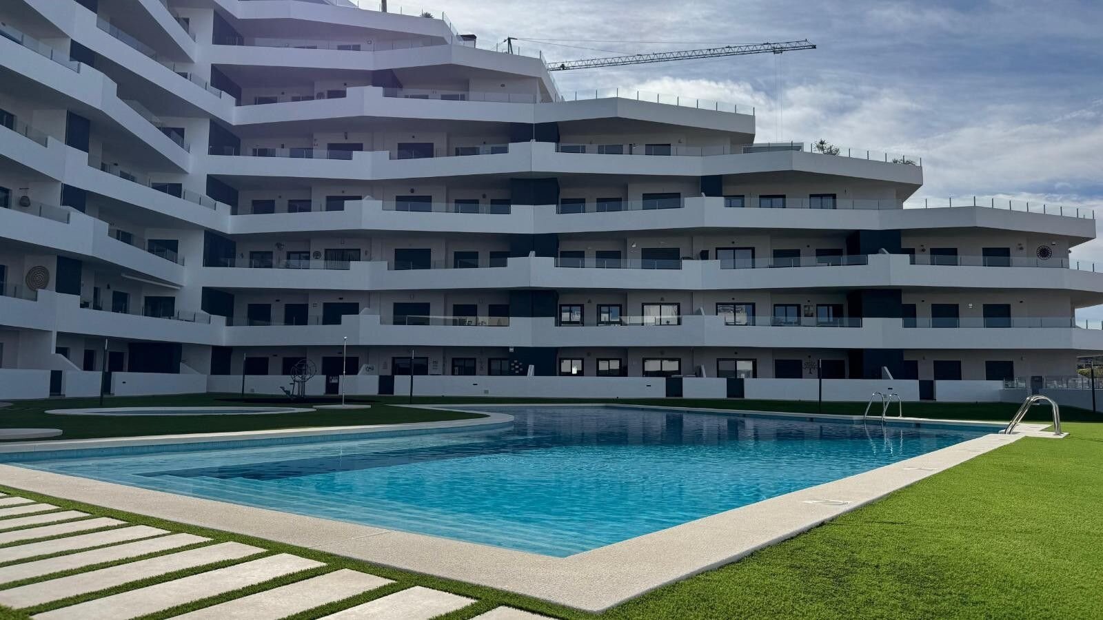2-Bedroom Apartment in Pueblo, San Miguel de Salinas - Image 13