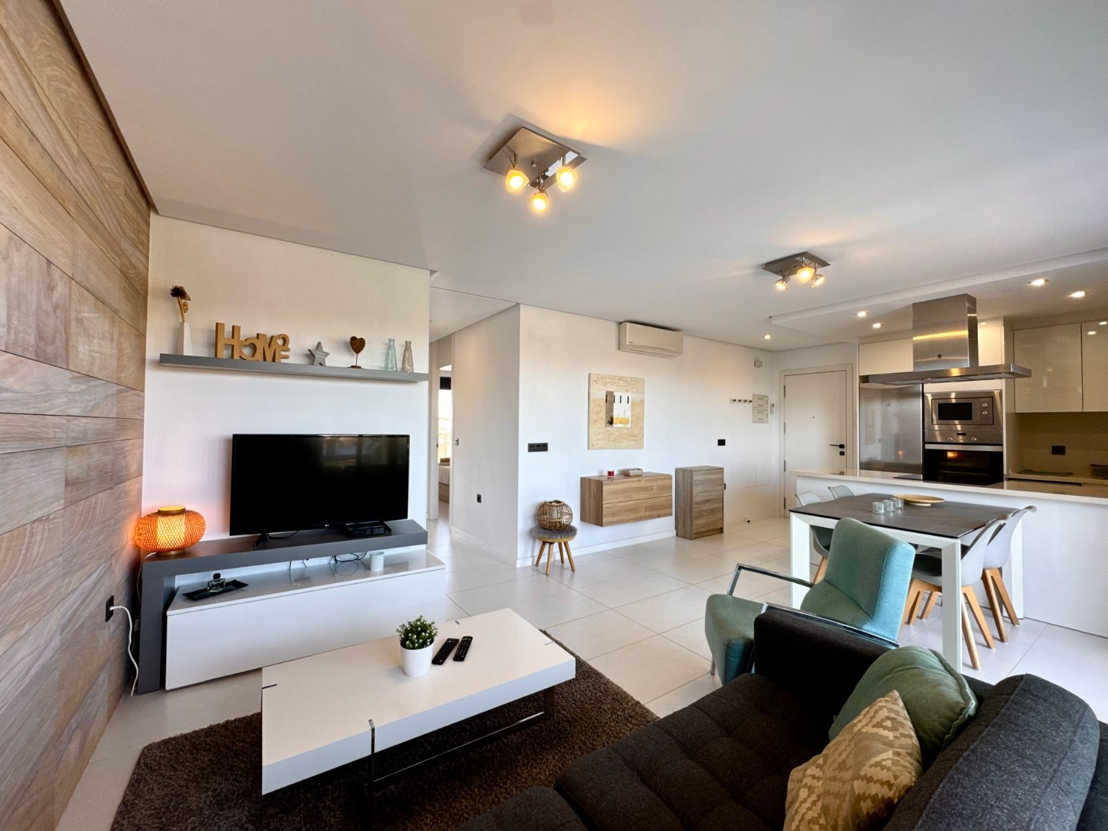 2-Bedroom Apartment in Pilar de la Horadada - Image 18