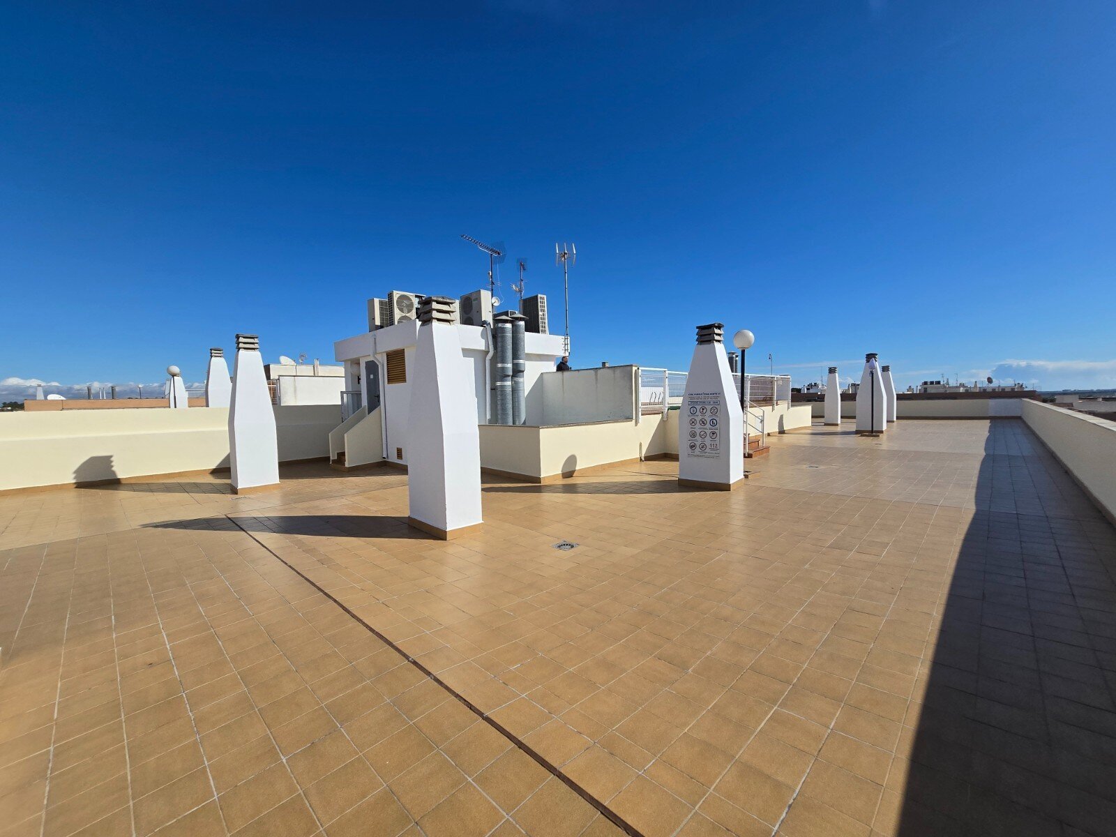 3-Bedroom Apartment in Pueblo 8, Los Montesinos - Image 27