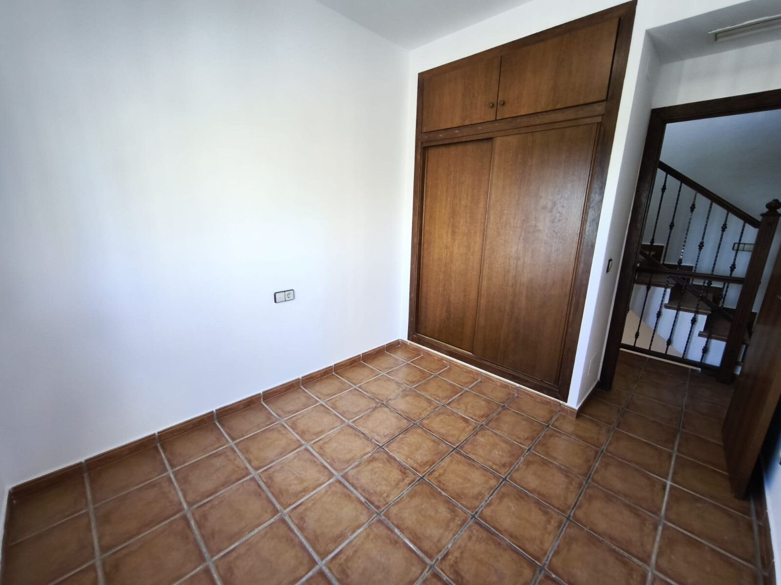 Huis met 3 Slaapkamers in Comunidad Valenciana, Algorfa - Image 10