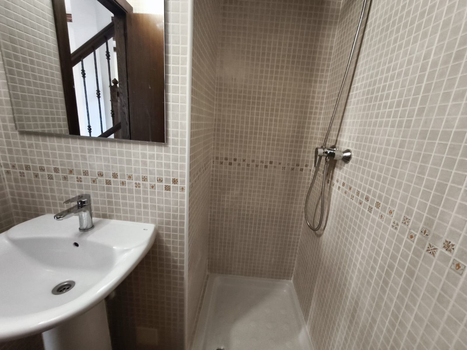 Huis met 3 Slaapkamers in Comunidad Valenciana, Algorfa - Image 14